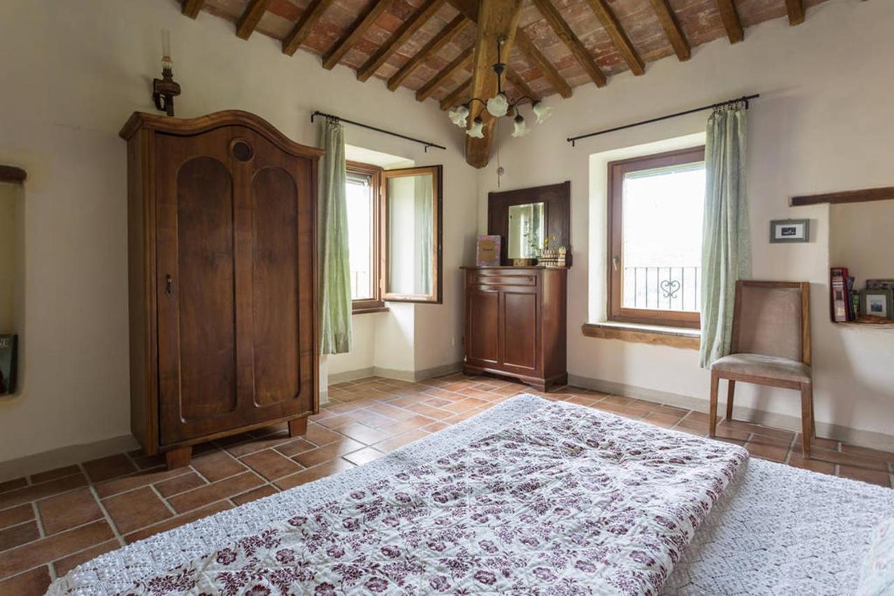 Agriturismo Il Poggio Degli Scoiattoli Perugia Exterior foto